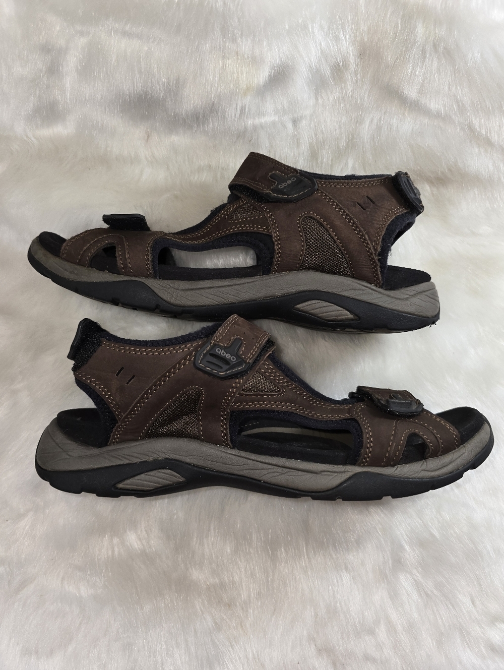 Abeo Mens Brown Adjustable Outdoor Sandals - Picture 7 of 9